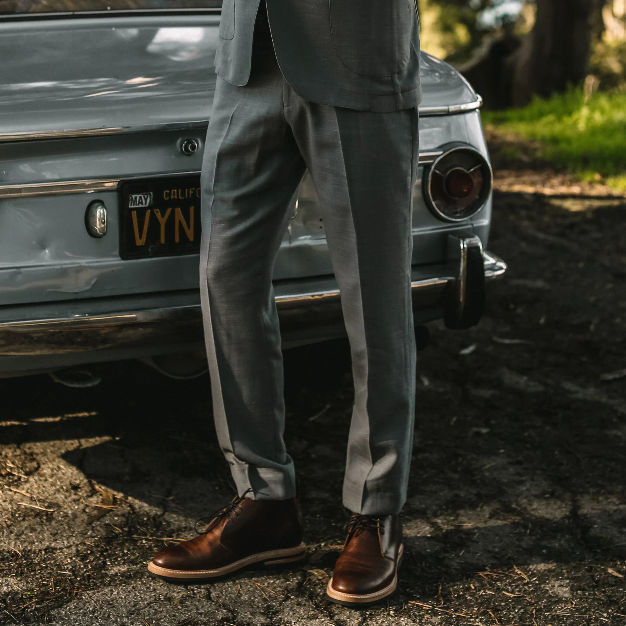The Telegraph Trouser in Charcoal Slub - Image 5